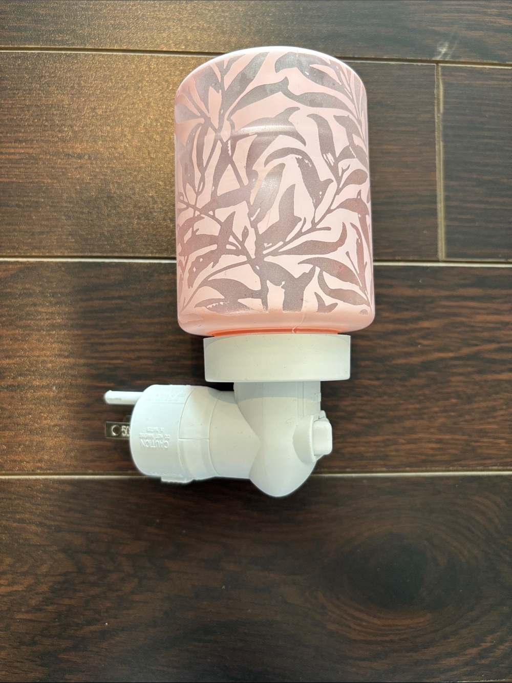 Scentsy Pink “Wispy Willow” Plug-In Warmer